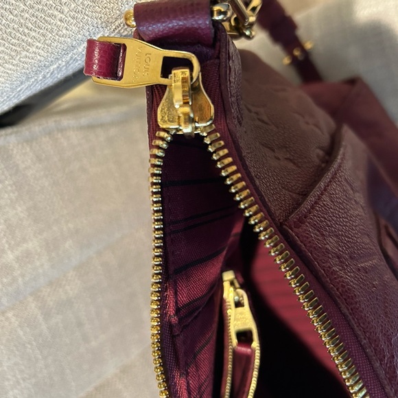 Louis Vuitton empreinte lumineuse PM - Picture 6 of 13